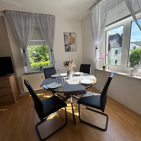 Erznest Apartamento Thum